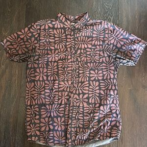 Rip Curl Button-Down T. Large. Red/Black